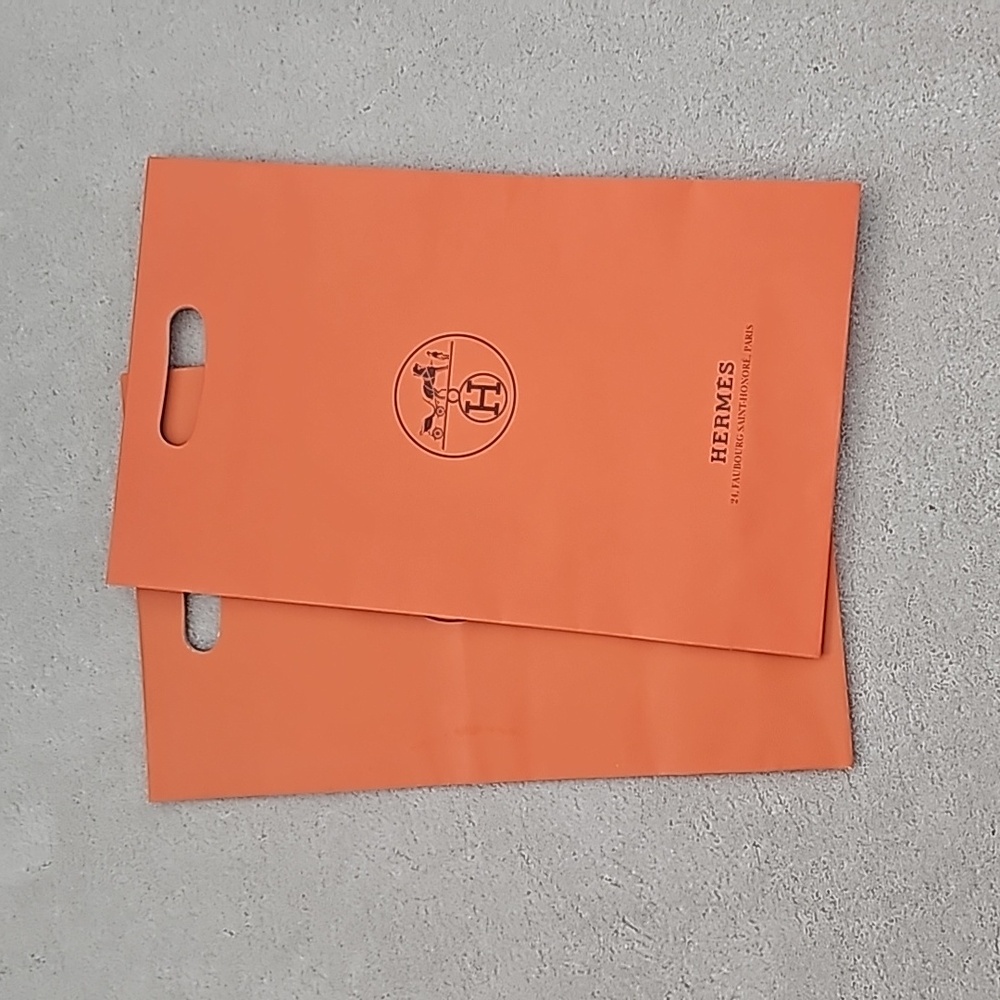 Hermes medium paper shopping bags